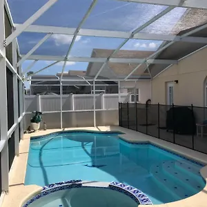  Holiday home Pool 15 Minutes From